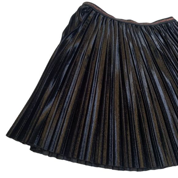 Girls Epic Threads Black Pleated Velour Skirt - Picture 3 of 7